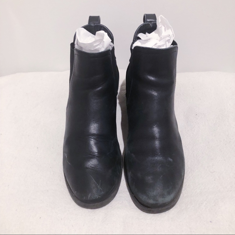 Steve Madden Leather Chelsea Boots